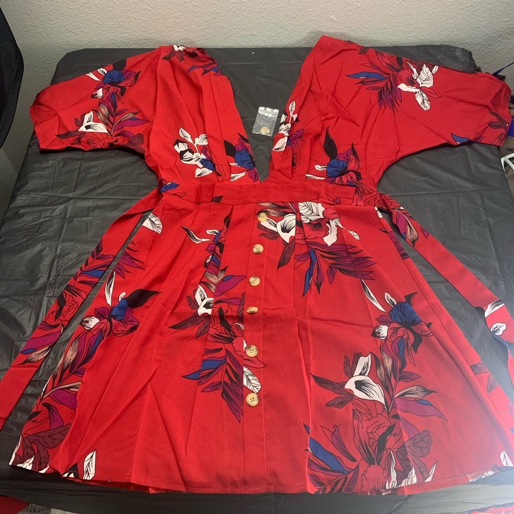 Romper - Picture 2 of 4